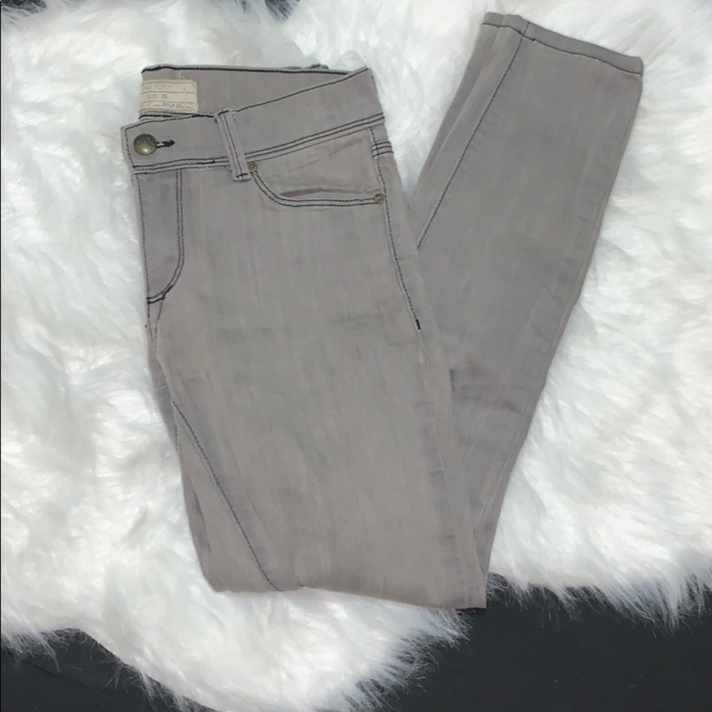 Free People Grey Denim Jeans 👽